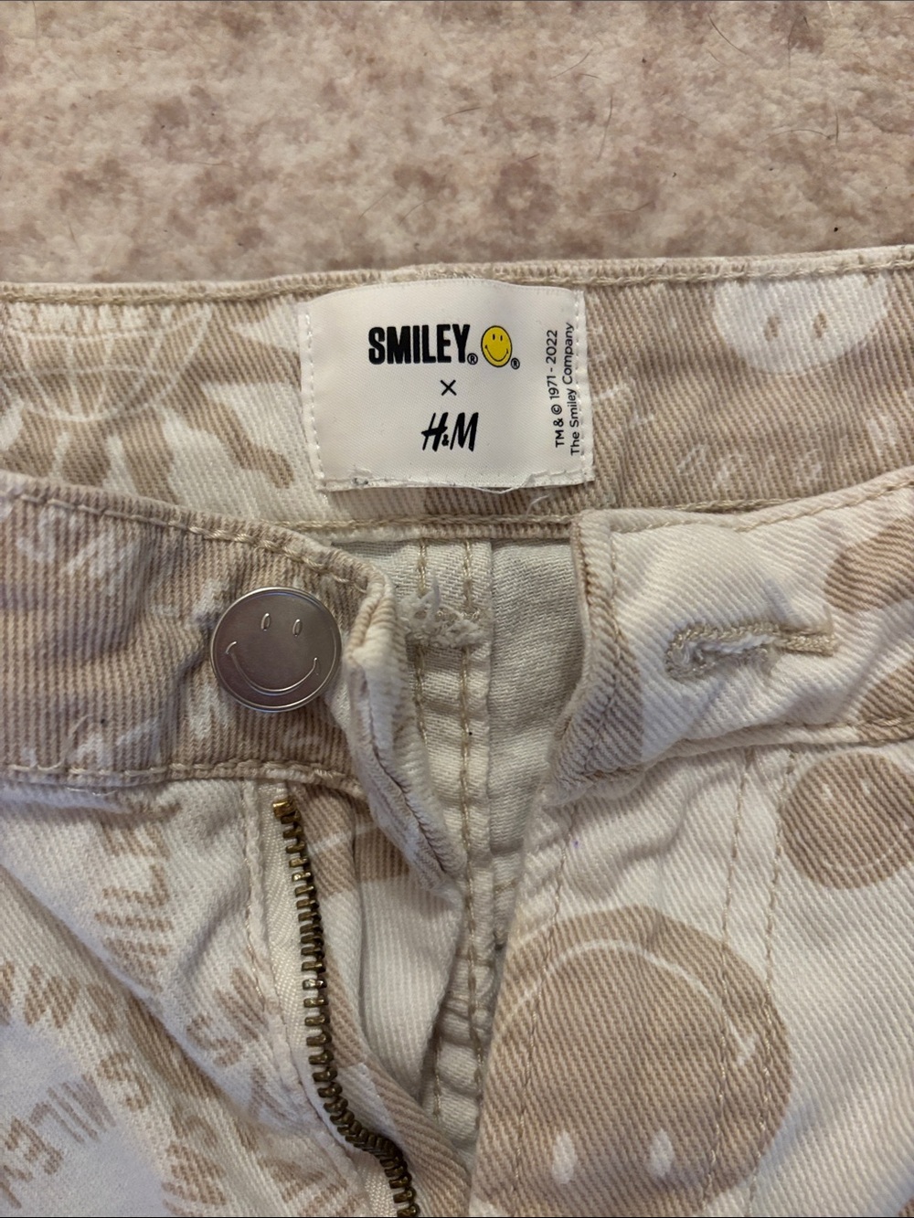 H&M X Smiley Jeans View 2